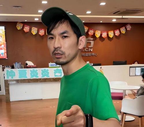 网友爆料铁头是真的吗视频,网友爆料视频揭示真相